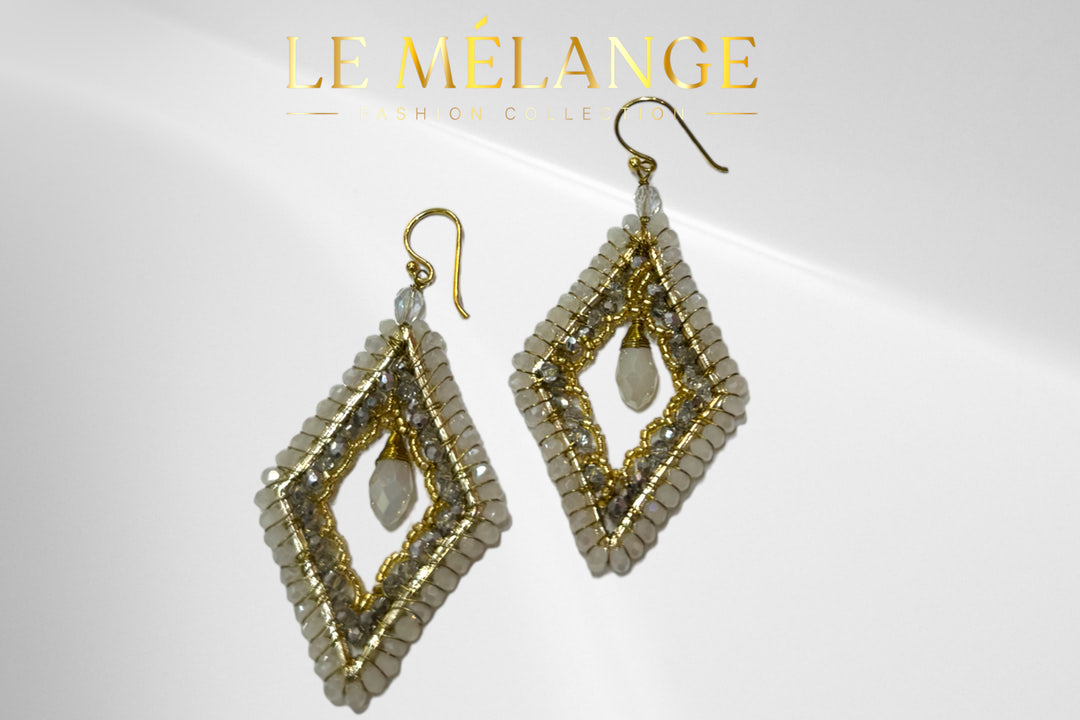 The stunning Le Mélange clear and white Crystal Earrings!