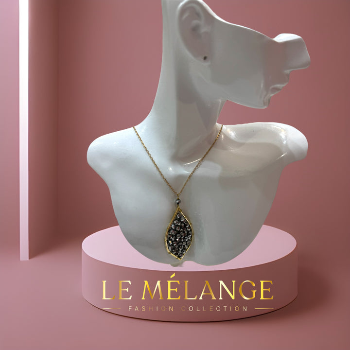 Le Mélange hot-selling metallic silver crystal gold chain necklace.