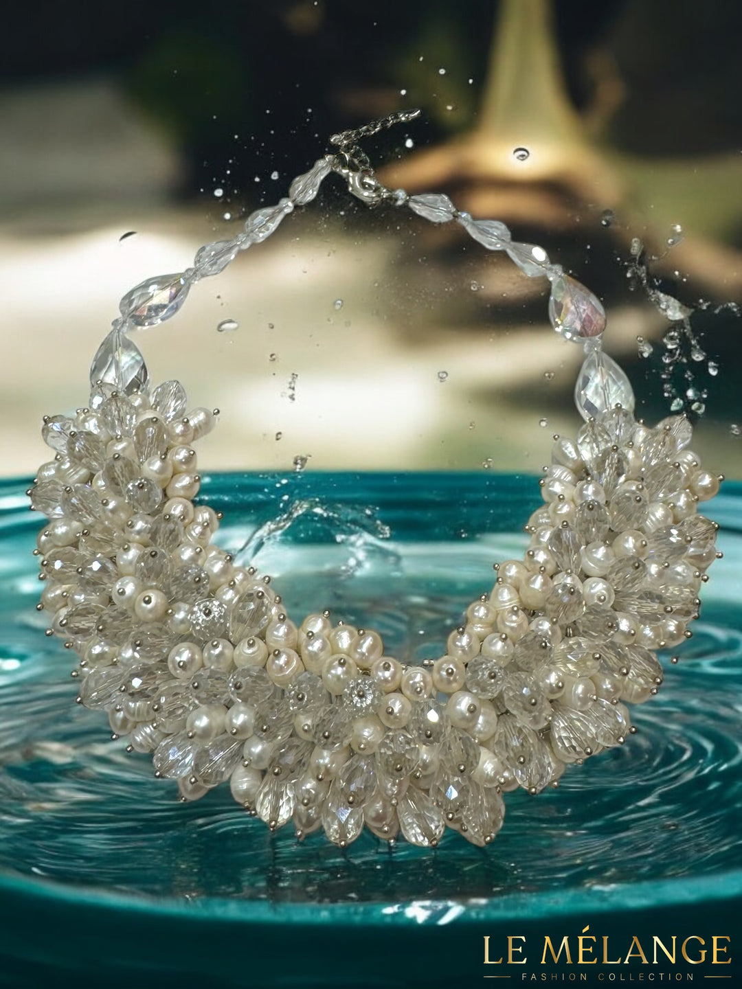 Elegant Necklace of Freshwater Pearls with Crystal Accents