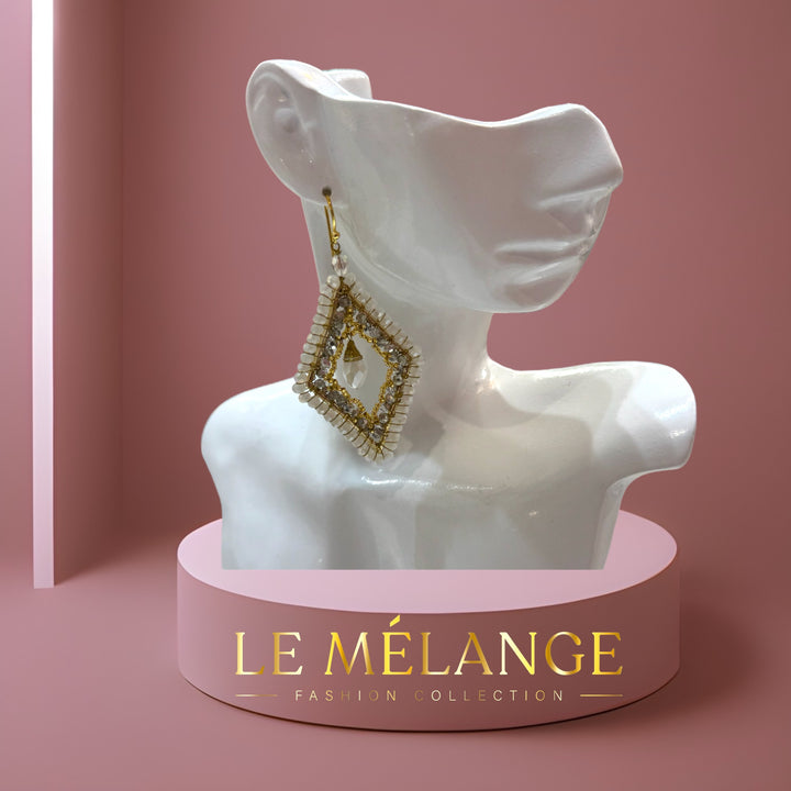 The stunning Le Mélange clear and white Crystal Earrings!