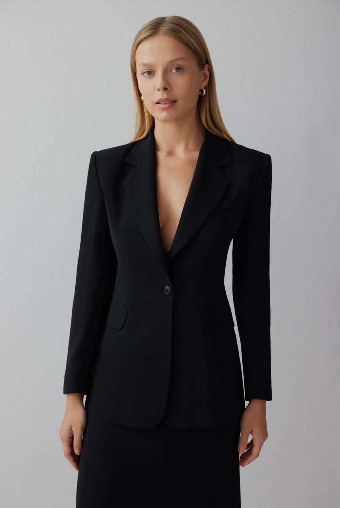 BLACK JOIE CROPOOED BLAZER